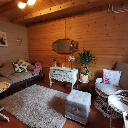 Mit Mediterraner Terrasse בית נופש